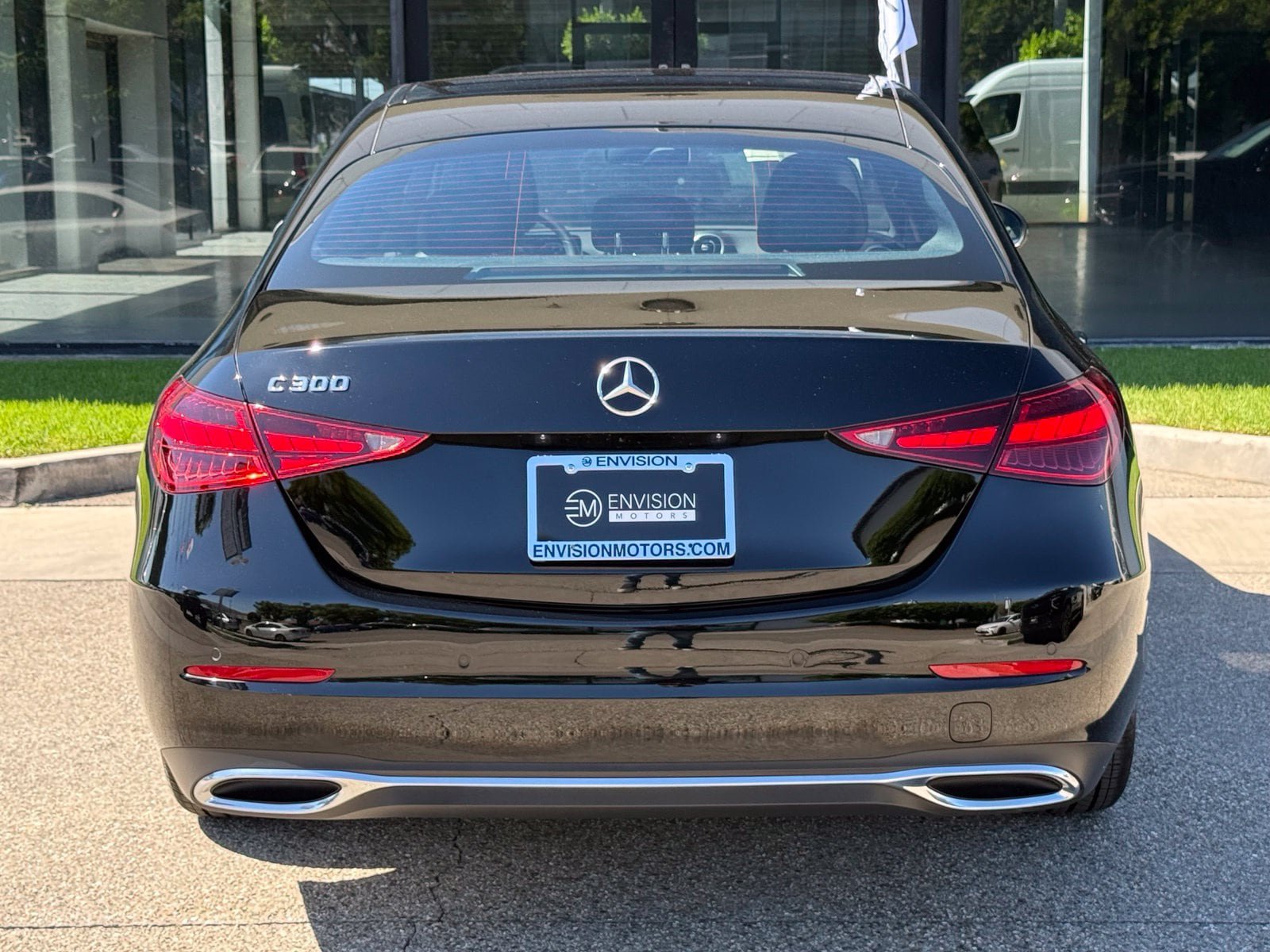 Used 2025 Mercedes-Benz C 300 Sedan image 13
