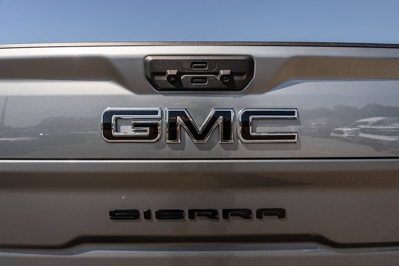 Used 2024 GMC Sierra 2500 AT4 w/ AT4 Premium Plus Package AWD/4WD image 16