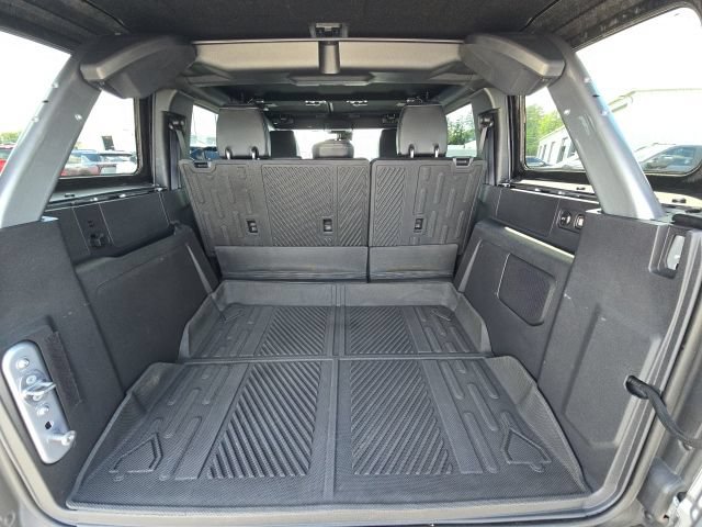 Used 2024 Ford Bronco Wildtrak AWD/4WD image 11