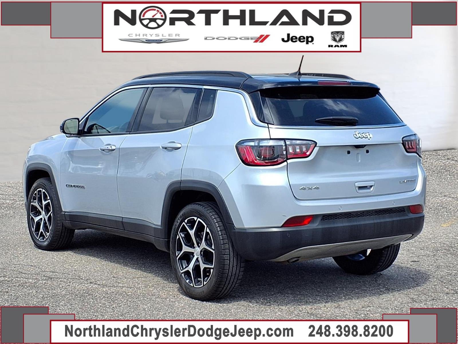 Certified 2024 Jeep Compass Limited AWD/4WD image 2