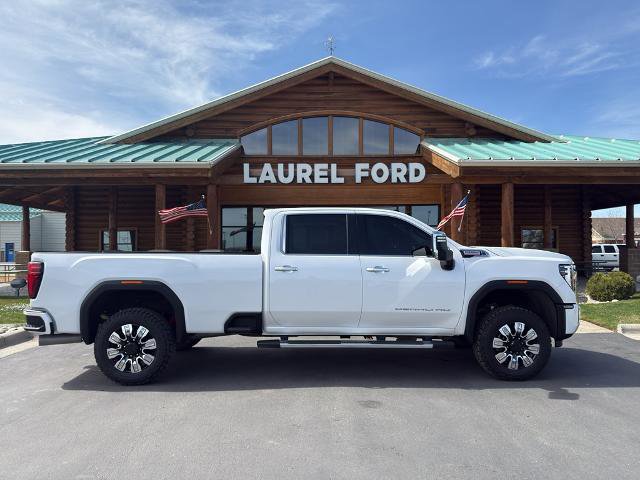 Used 2024 GMC Sierra 3500 Denali w/ Denali Reserve Package AWD/4WD image 1