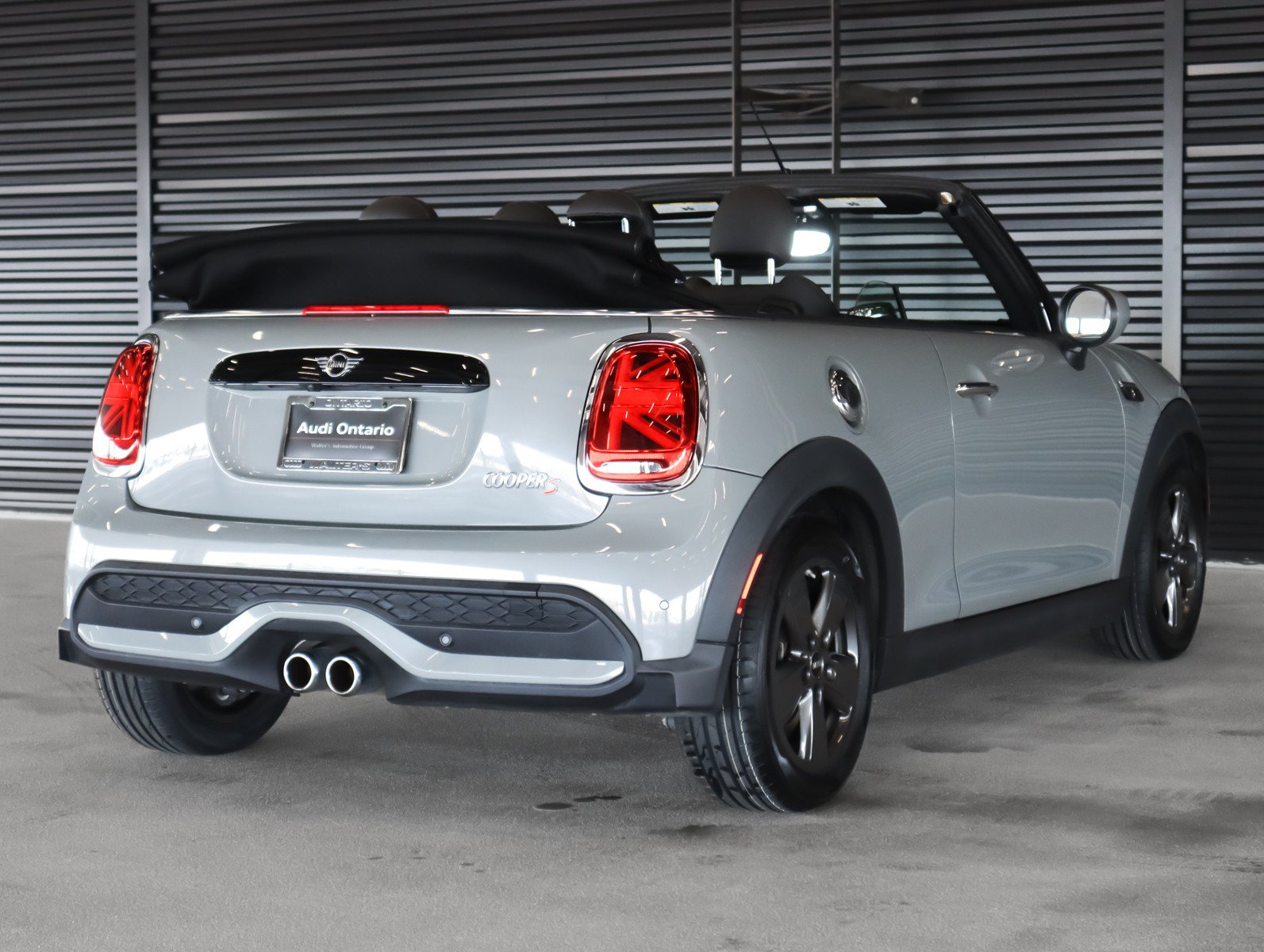 Used 2022 MINI Cooper S FWD image 16