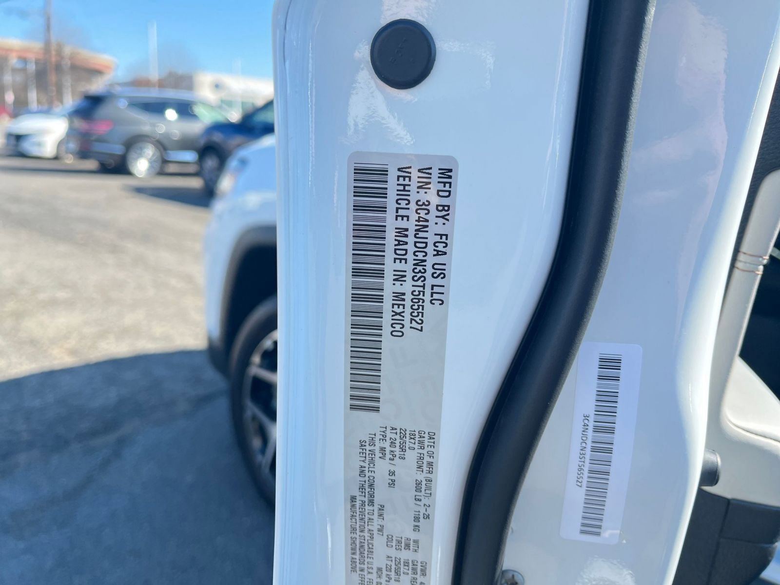 Used 2025 Jeep Compass Limited AWD/4WD image 29