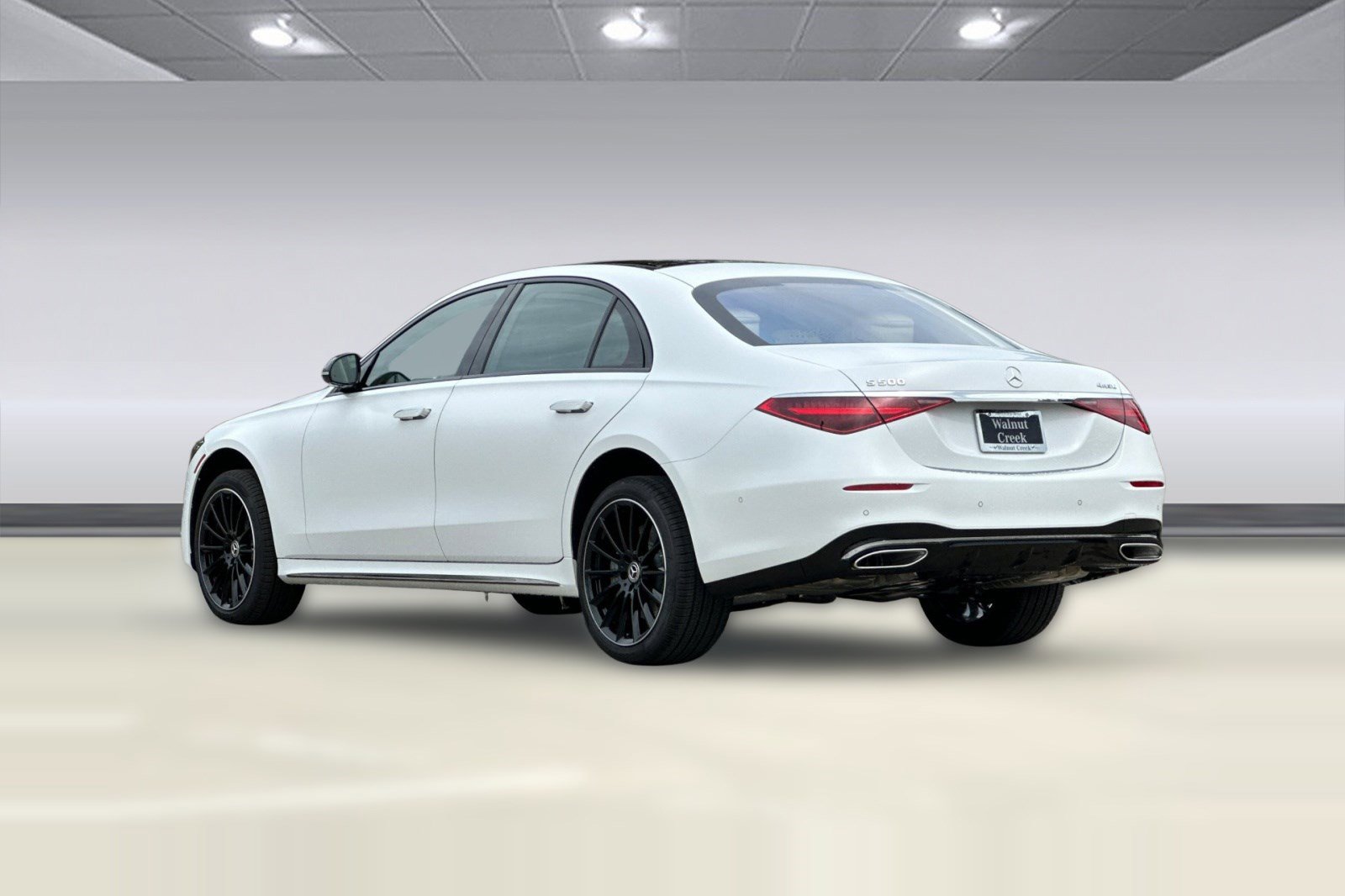 New 2026 Mercedes-Benz S 500 4MATIC image 3
