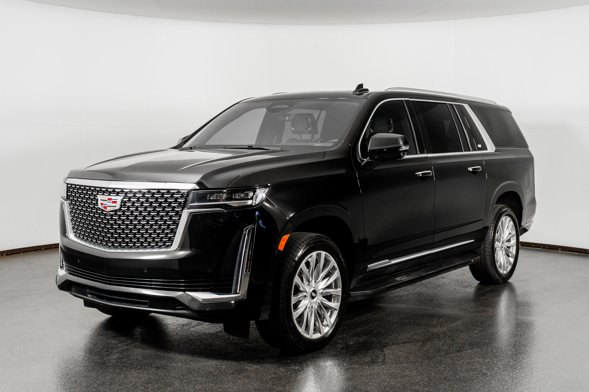 Used 2024 Cadillac Escalade ESV Premium Luxury image 21