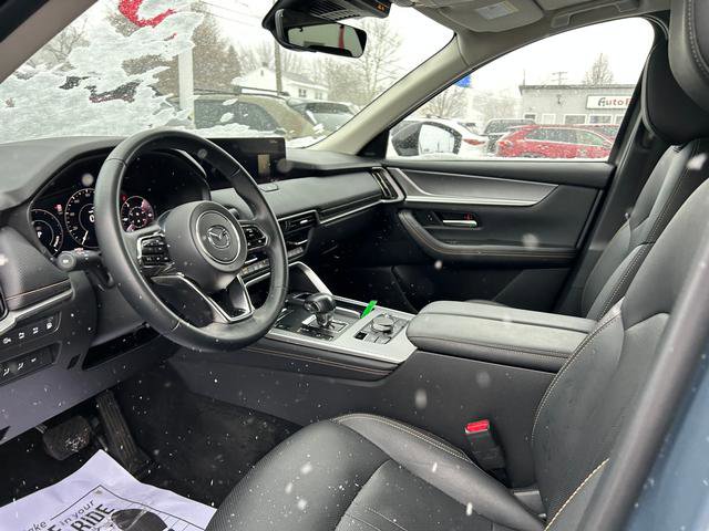 Certified 2025 MAZDA CX-70 Plug-In Hybrid w/ Premium Pkg image 10