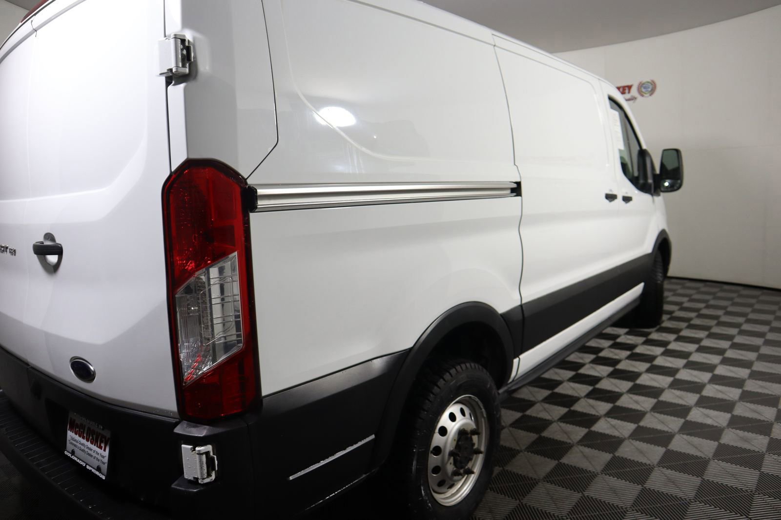 Used 2020 Ford Transit 150 Low Roof AWD image 10