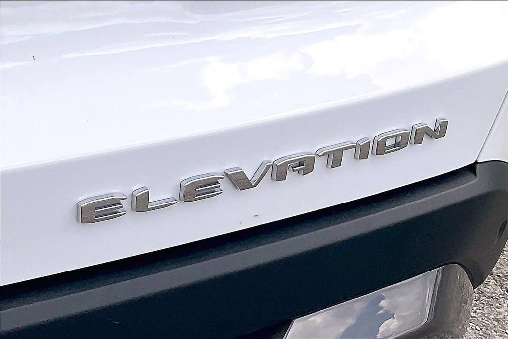 New 2027 GMC Terrain Elevation w/ Elevation Premium Package FWD image 9
