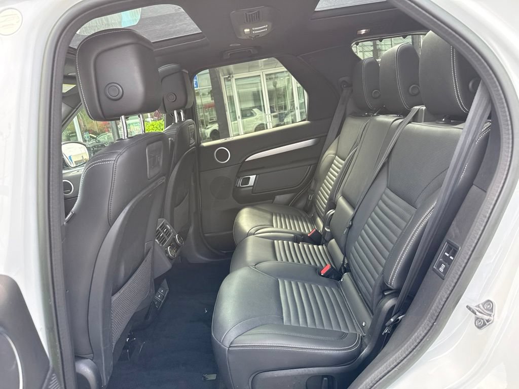 Used 2023 Land Rover Discovery S R-Dynamic AWD/4WD image 8