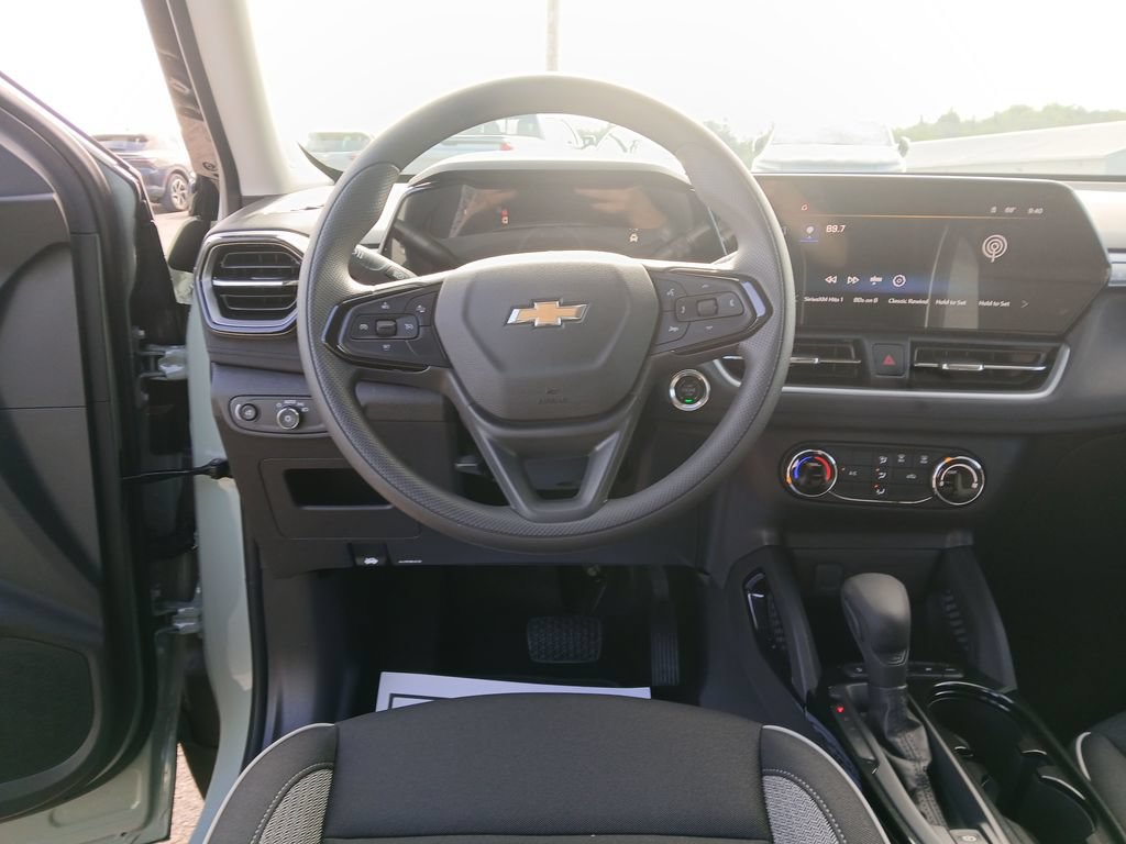 New 2026 Chevrolet TrailBlazer LS w/ LS Convenience Package AWD/4WD image 14