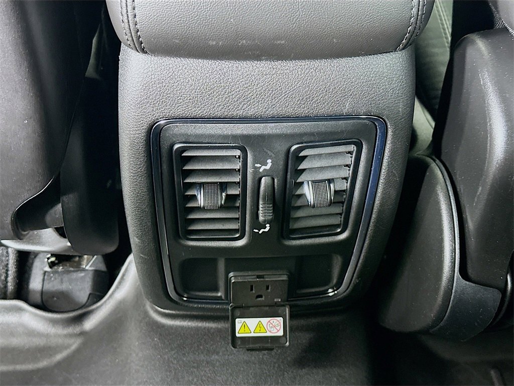 Used 2021 Jeep Grand Cherokee Laredo X image 16