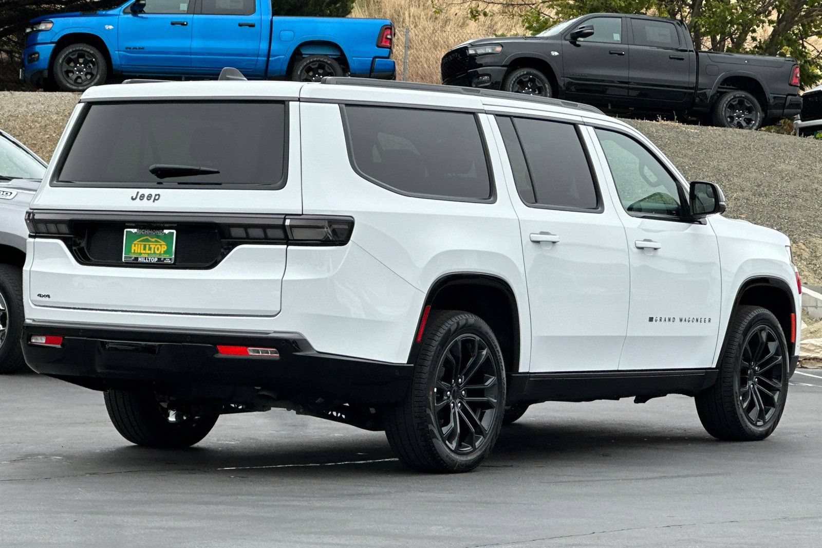 New 2026 Jeep Grand Wagoneer L Summit AWD/4WD image 4