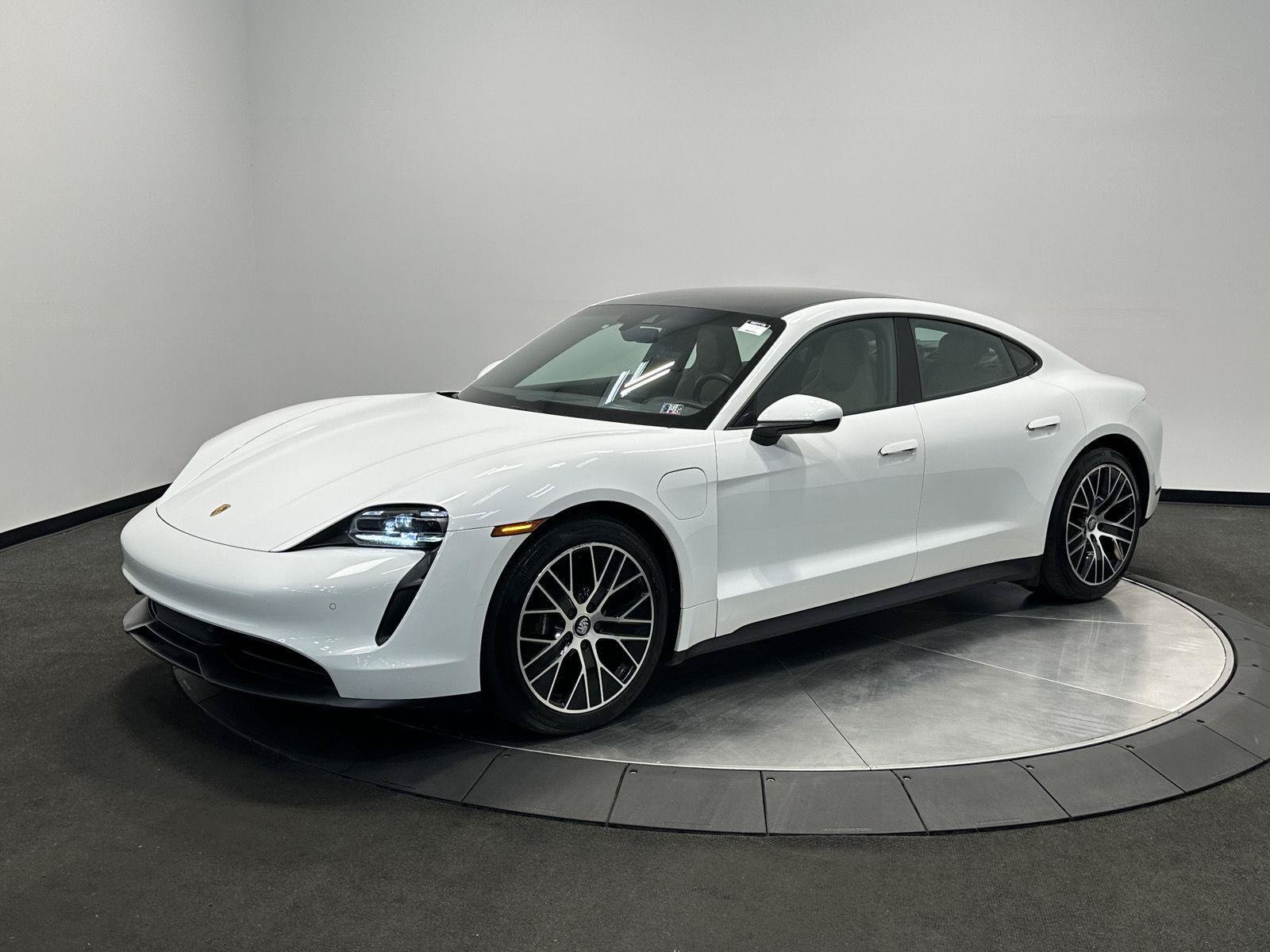 Used 2021 Porsche Taycan RWD image 1