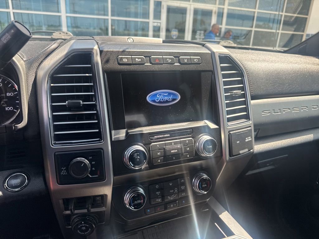 Used 2021 Ford F250 Platinum w/ FX4 Off-Road Package AWD/4WD image 10
