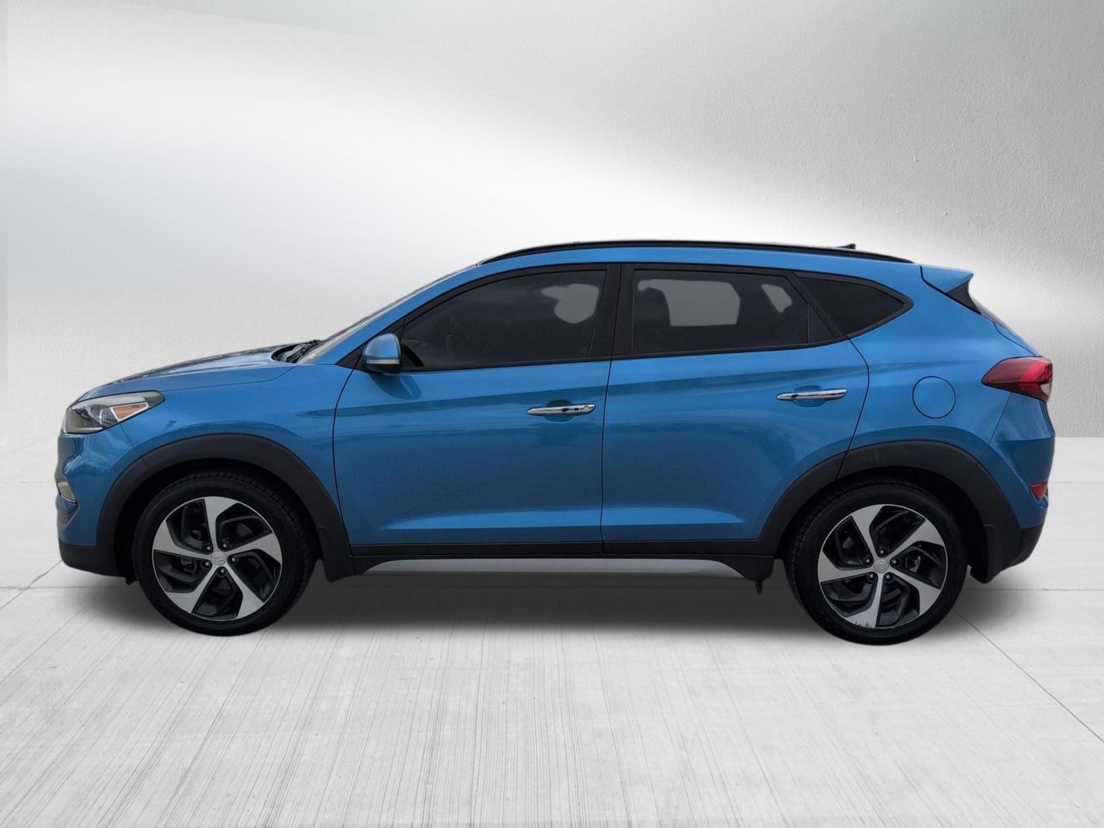 Used 2017 Hyundai Tucson Limited w/ Limited Ultimate Package 03 image 2