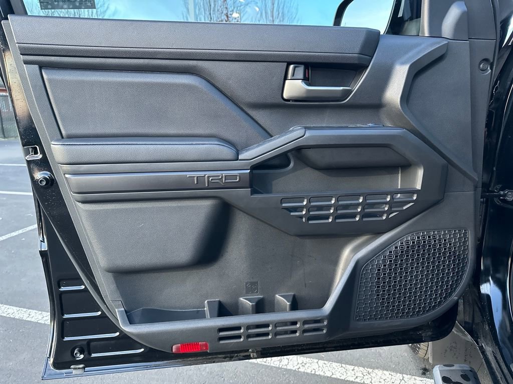 Used 2024 Toyota Tacoma TRD Sport image 11