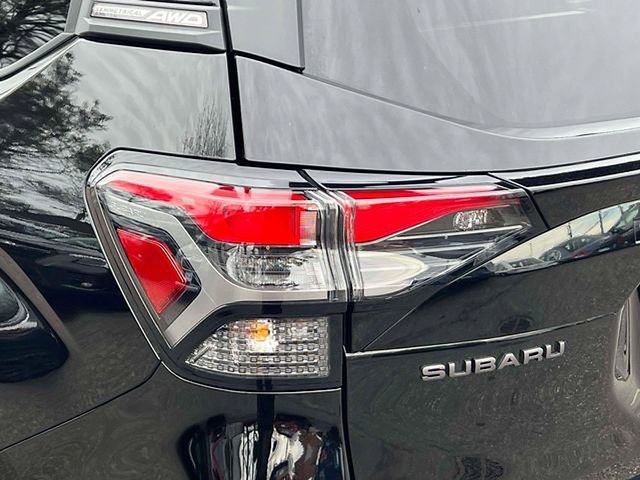 Used 2025 Subaru Forester Premium AWD/4WD image 10
