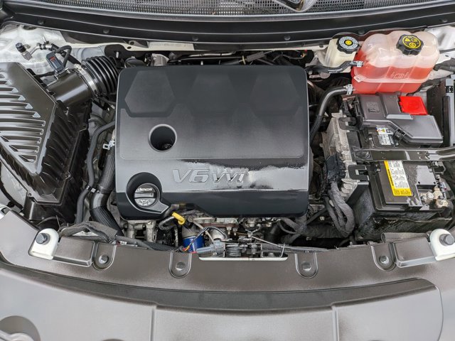 Used 2021 Chevrolet Traverse LS FWD image 23