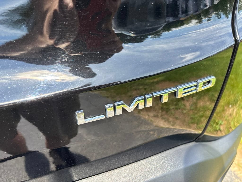Used 2021 Jeep Renegade Limited AWD/4WD image 35