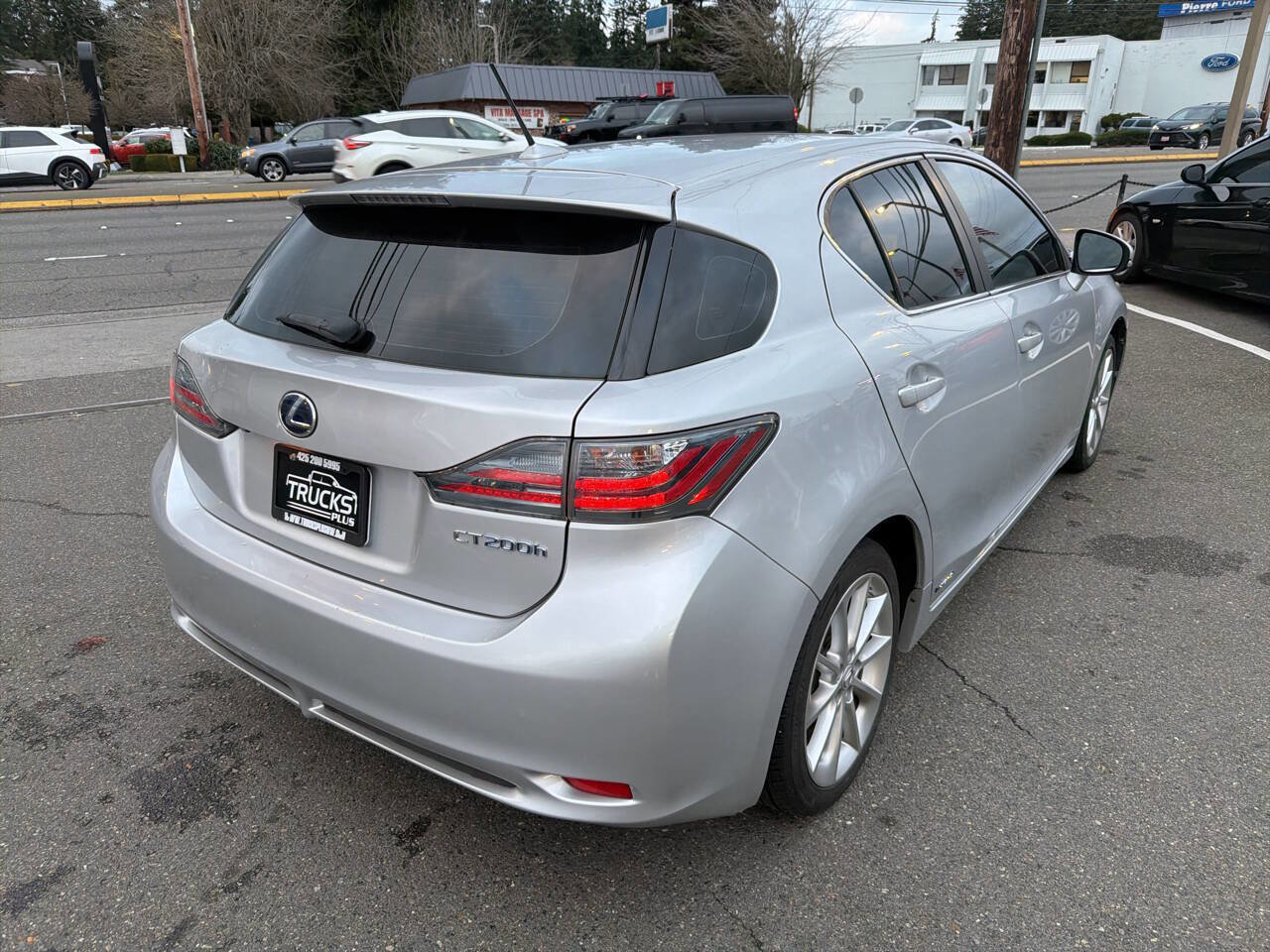 Used 2011 Lexus CT 200h Premium w/ Premium Audio Pkg image 8