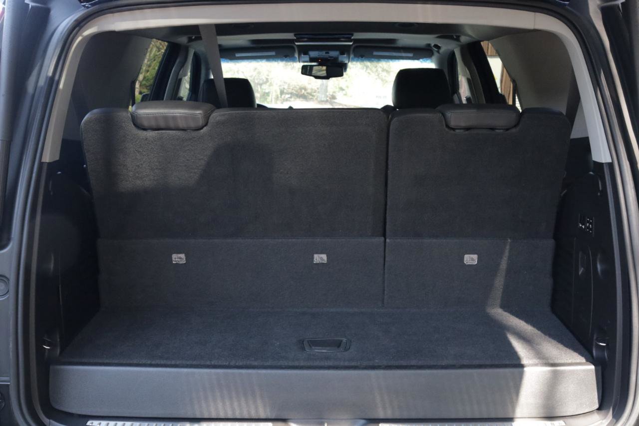 Used 2016 Cadillac Escalade Luxury image 18