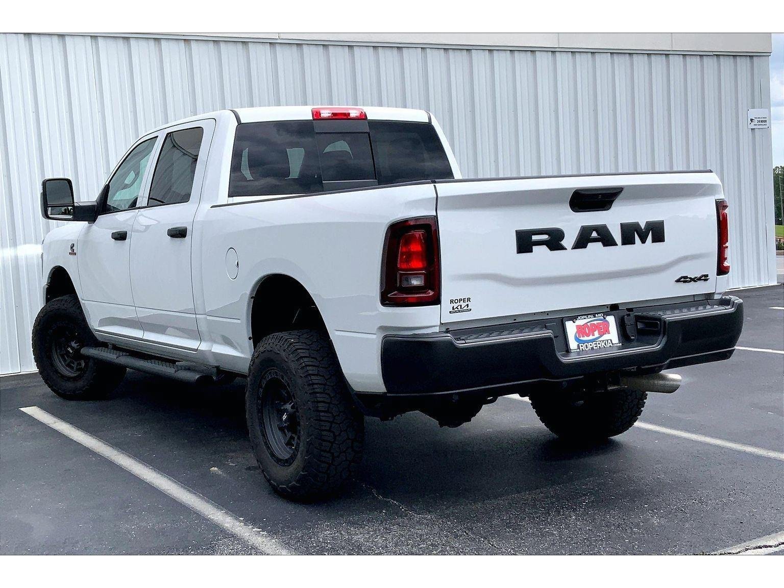 Used 2025 RAM 2500 Tradesman AWD/4WD image 10