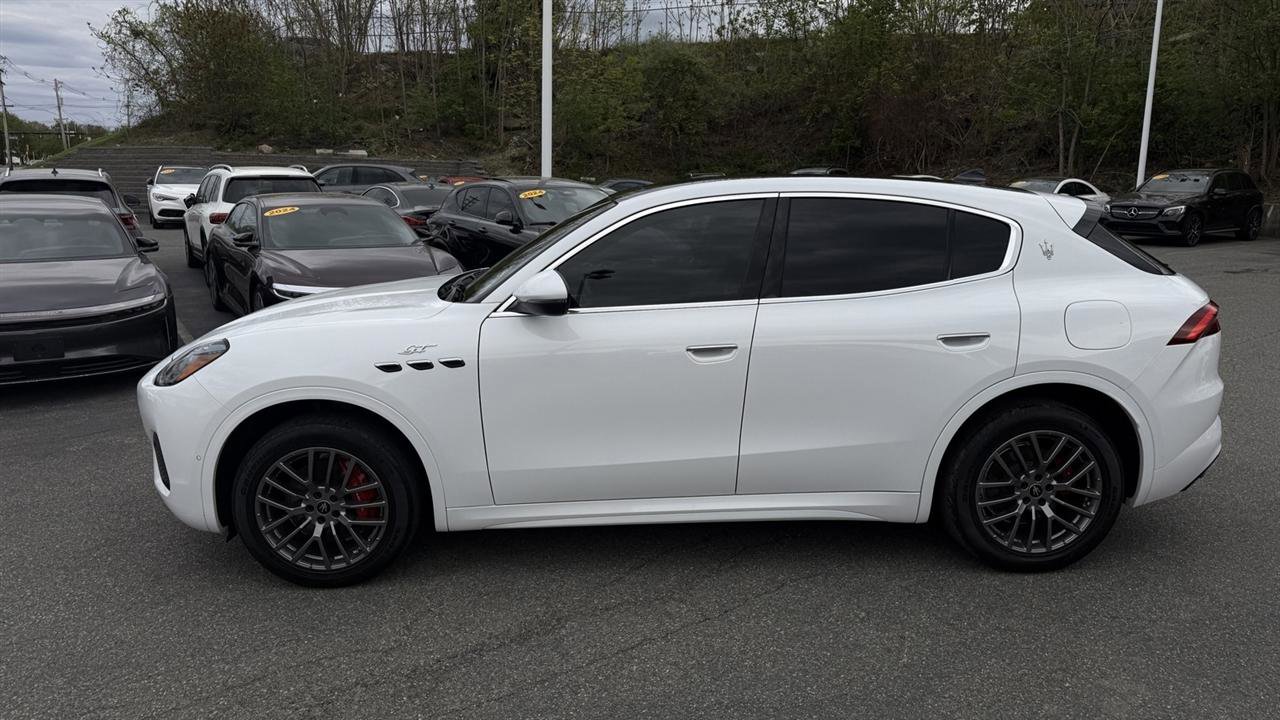 Used 2023 Maserati Grecale GT AWD/4WD image 12