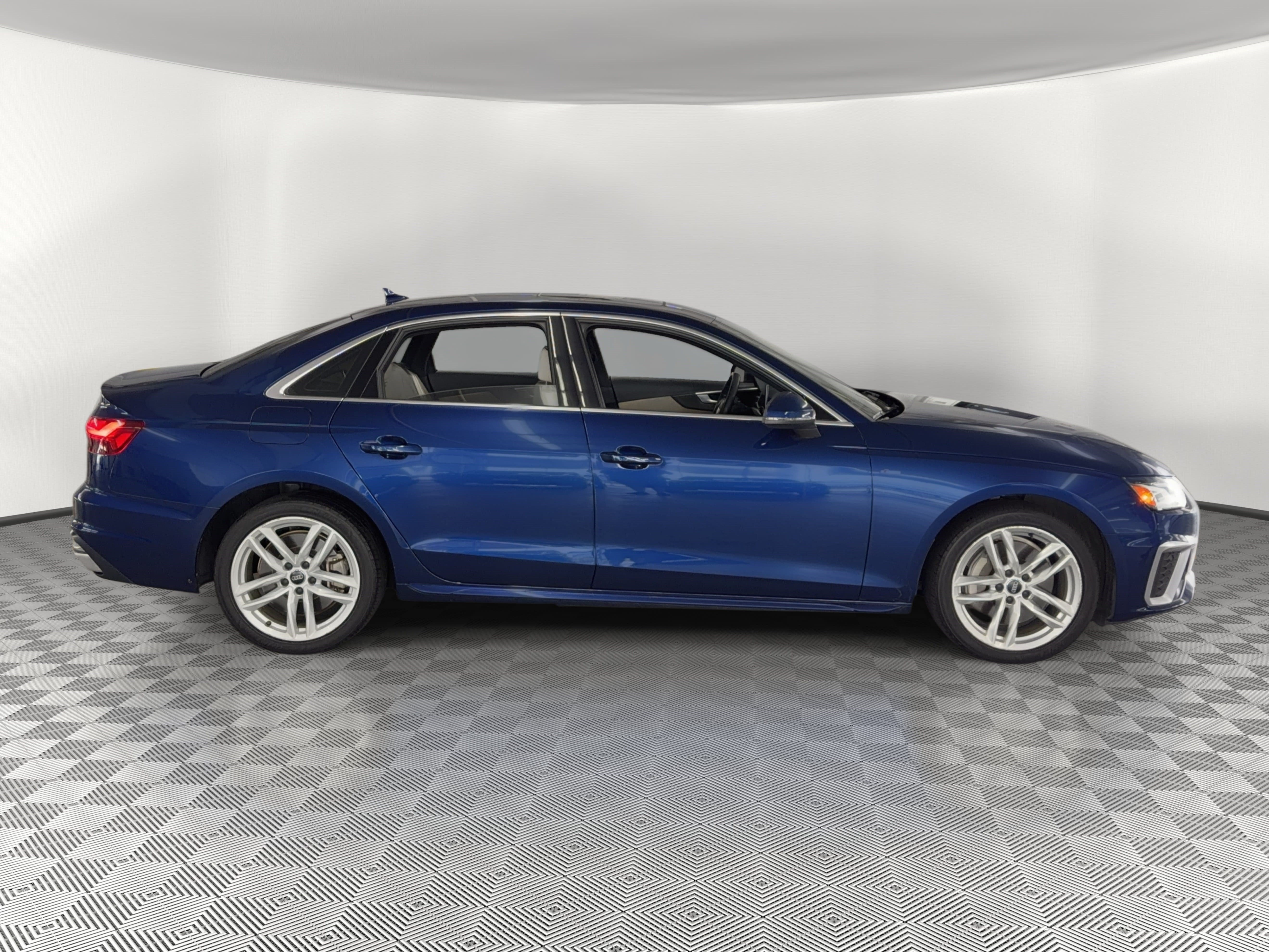 Used 2020 Audi A4 2.0T Premium w/ Convenience Package AWD/4WD image 8