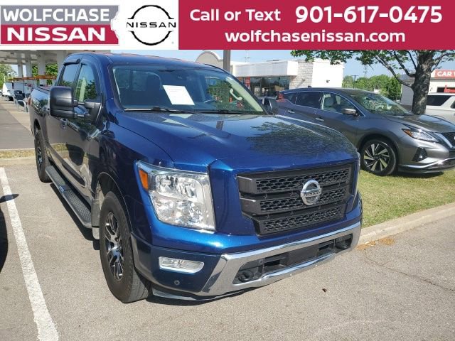 Used 2022 Nissan Titan SV w/ SV Convenience Package AWD/4WD image 2
