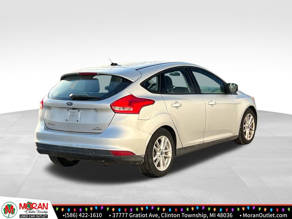 Used 2015 Ford Focus SE image 5