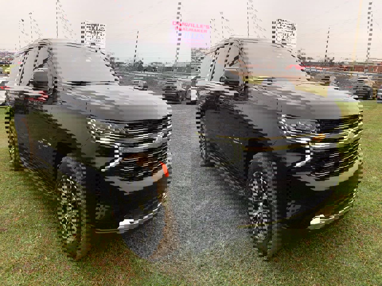 Used 2021 Chevrolet Suburban LT w/ LT Signature Plus Package image 7