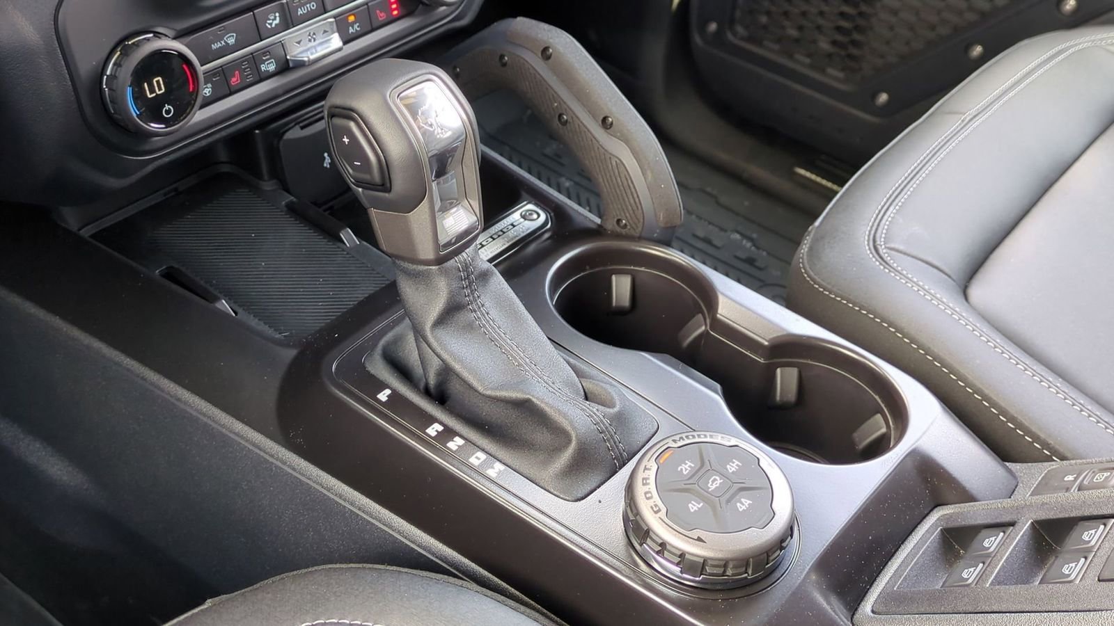 New 2025 Ford Bronco Badlands image 30