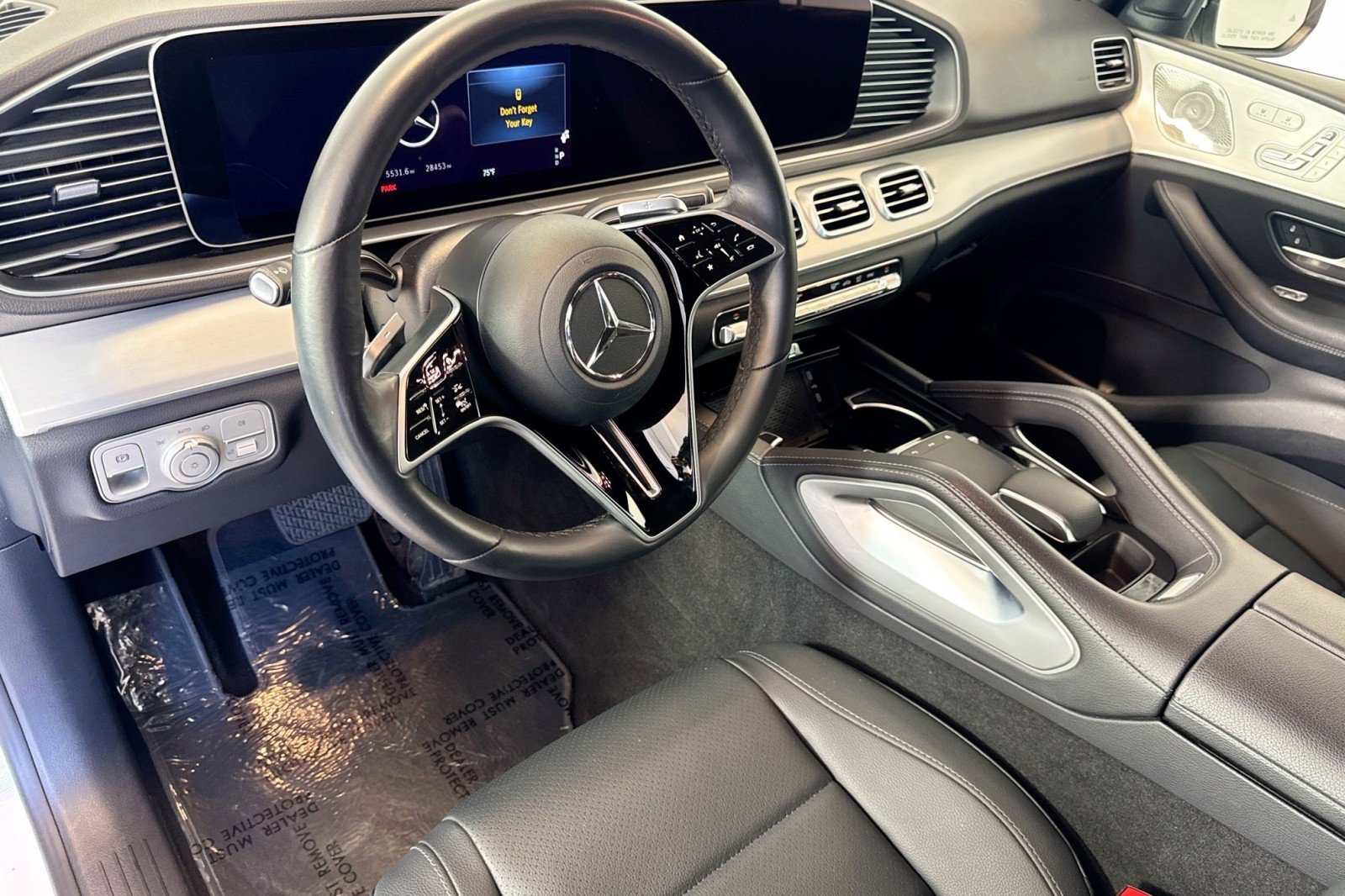 Used 2025 Mercedes-Benz GLE 350 4MATIC image 9