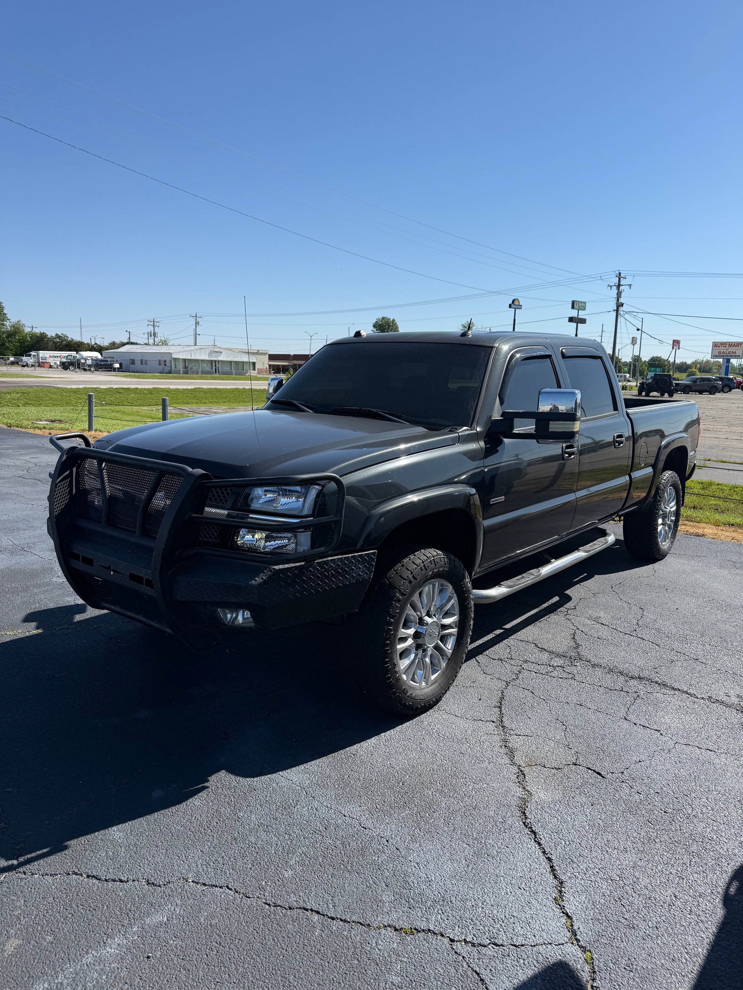 Used 2004 Chevrolet Silverado 2500 LT RWD image 26
