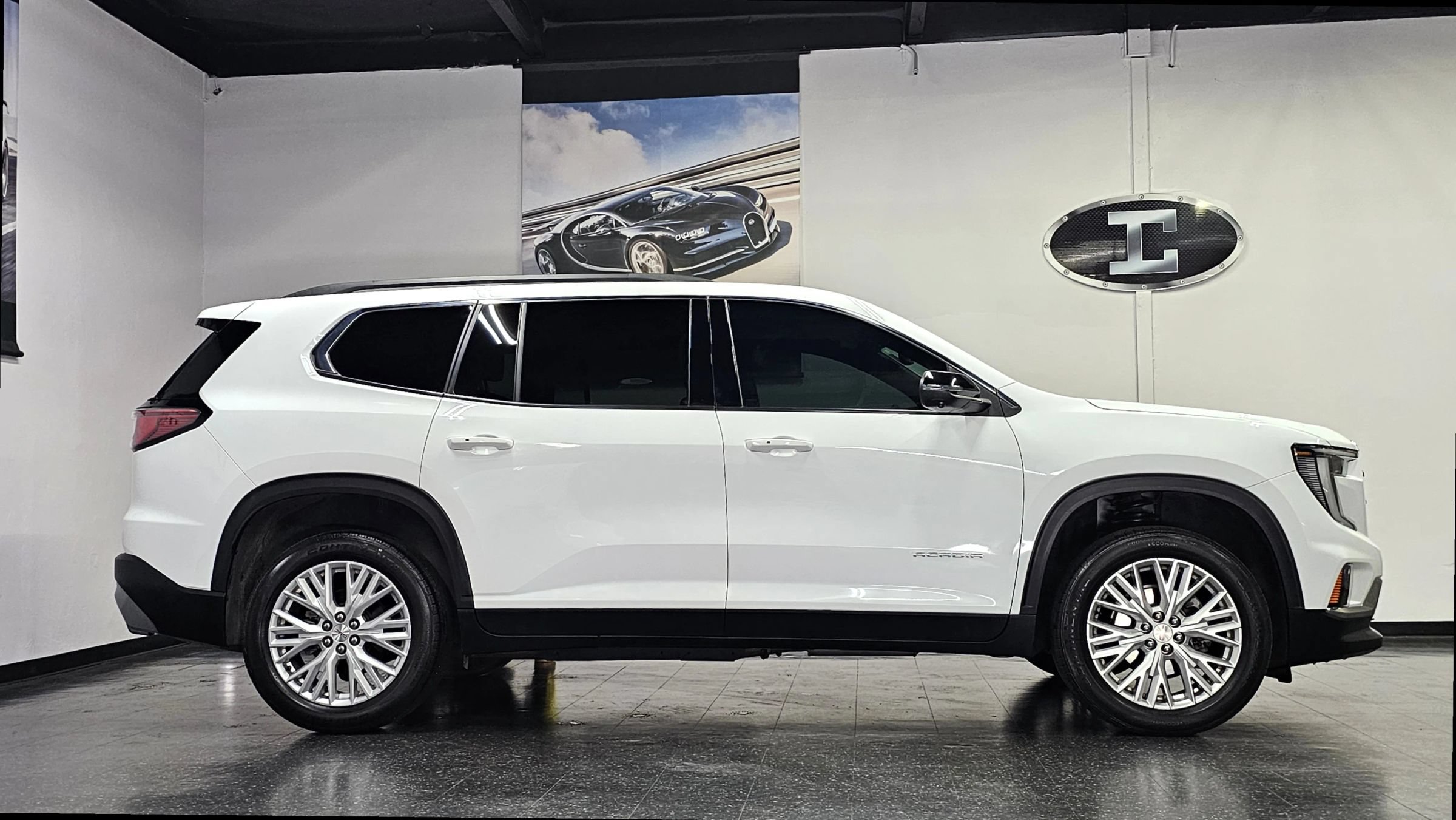Used 2024 GMC Acadia Elevation FWD image 21