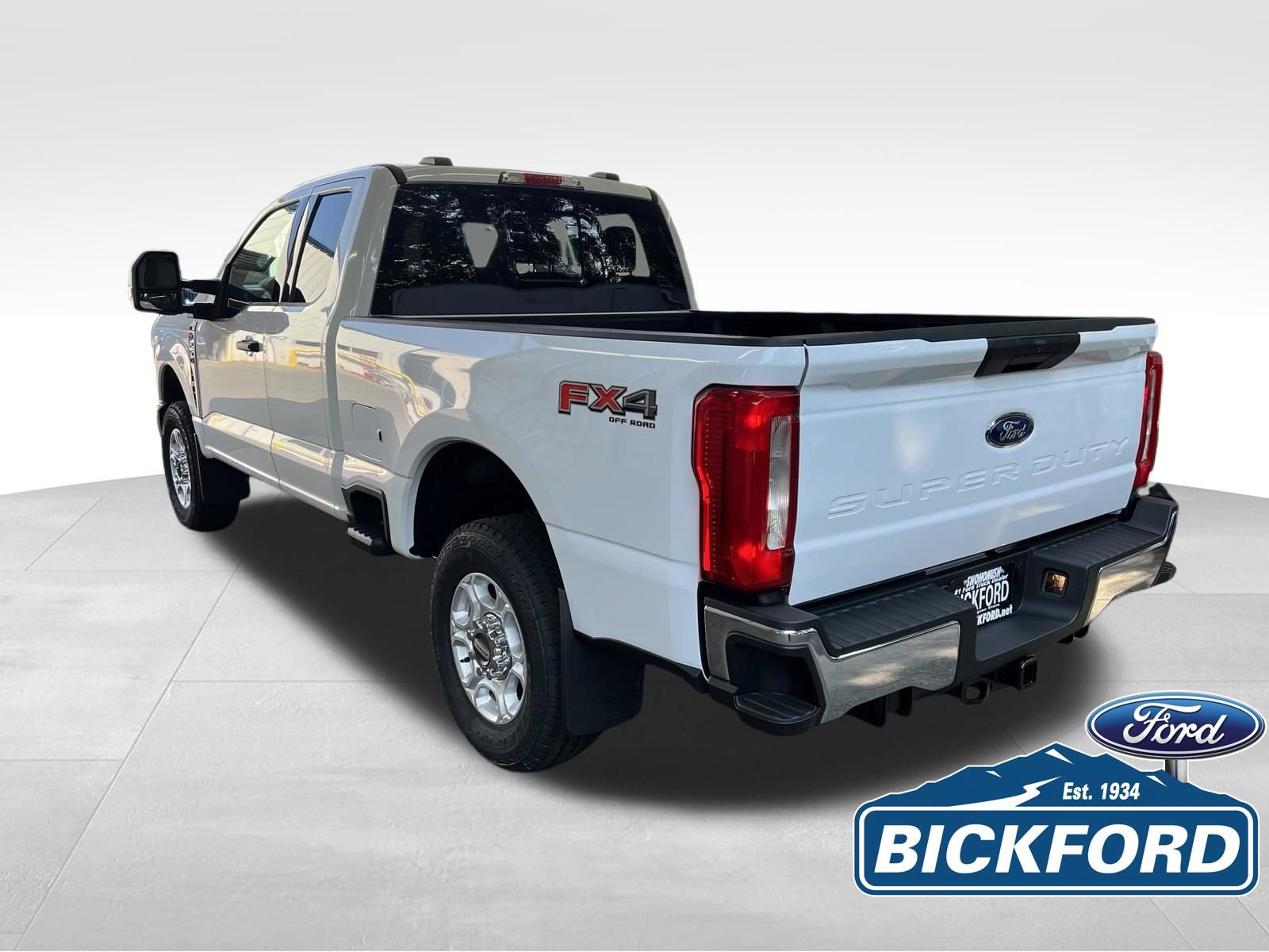 New 2026 Ford F250 XLT w/ FX4 Off-Road Package AWD/4WD image 8