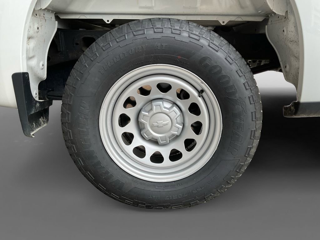 Used 2022 Chevrolet Silverado 1500 W/T w/ WT Value Package image 8