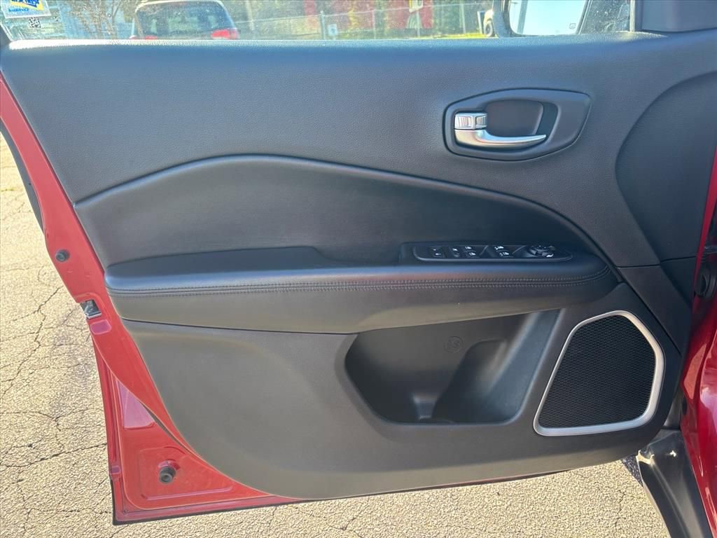 Used 2020 Jeep Compass Altitude image 7