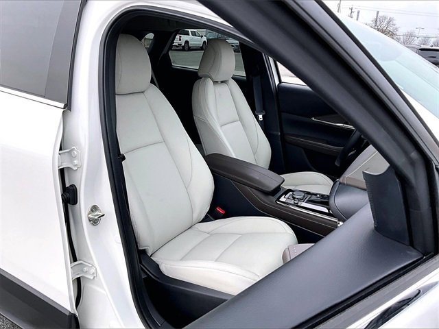Certified 2025 MAZDA CX-30 AWD 2.5 S w/ Premium Package image 11