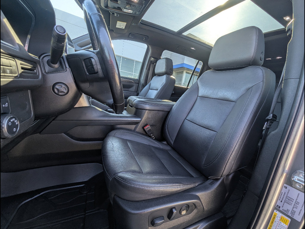 Used 2022 Chevrolet Suburban Z71 w/ Luxury Package AWD/4WD image 20