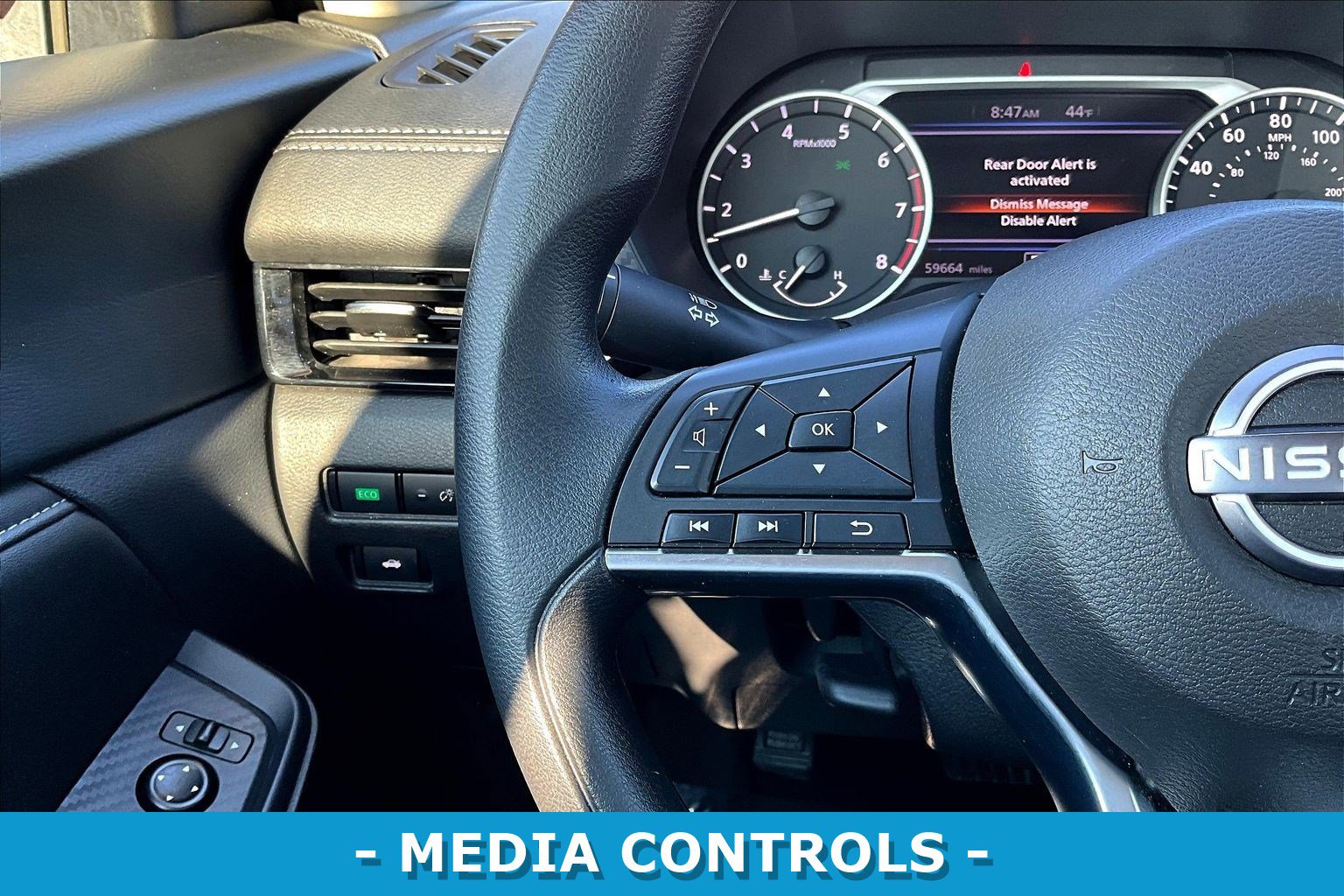 Used 2024 Nissan Sentra SV FWD image 11