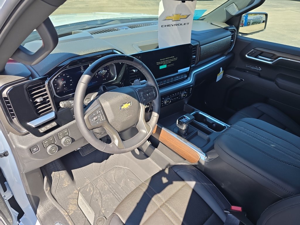 New 2026 Chevrolet Silverado 1500 High Country AWD/4WD image 10