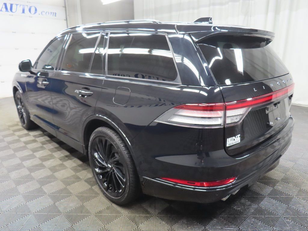 Used 2025 Lincoln Aviator Reserve w/ Equipment Group 201A image 5