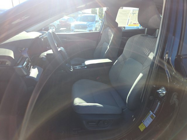 Used 2025 Toyota Camry LE w/ Convenience Package AWD/4WD image 10
