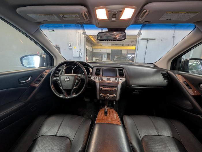 Used 2013 Nissan Murano LE w/ Platinum Pkg AWD/4WD image 32