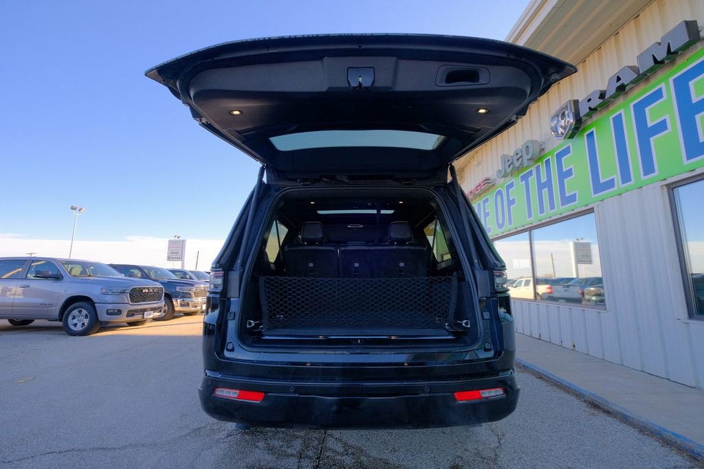 Used 2023 Jeep Grand Wagoneer L Series III w/ Rear Seat Video Group 1 image 22