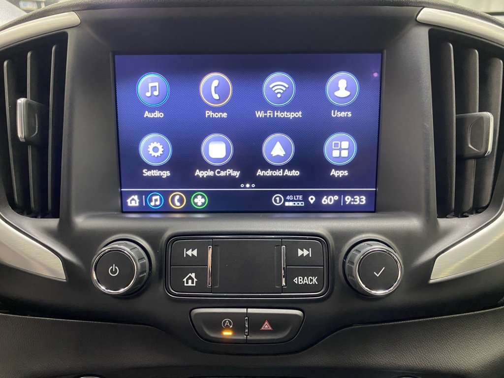 Used 2024 GMC Terrain SLT image 40