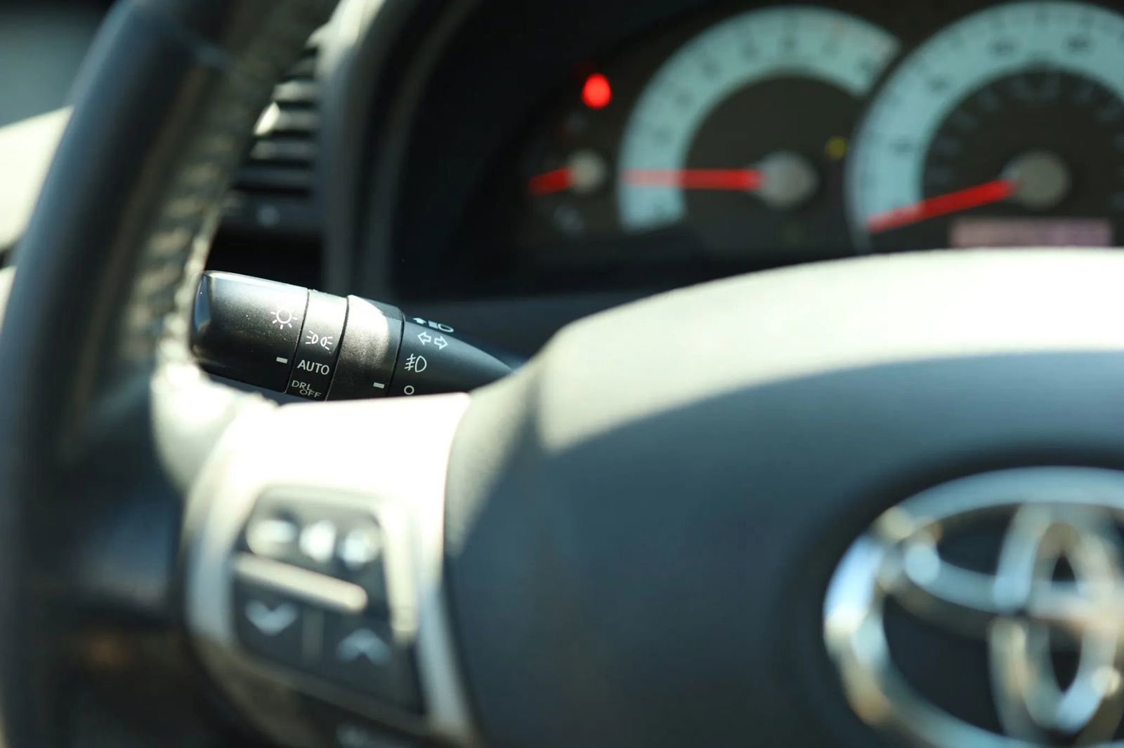 Used 2011 Toyota Camry SE image 17