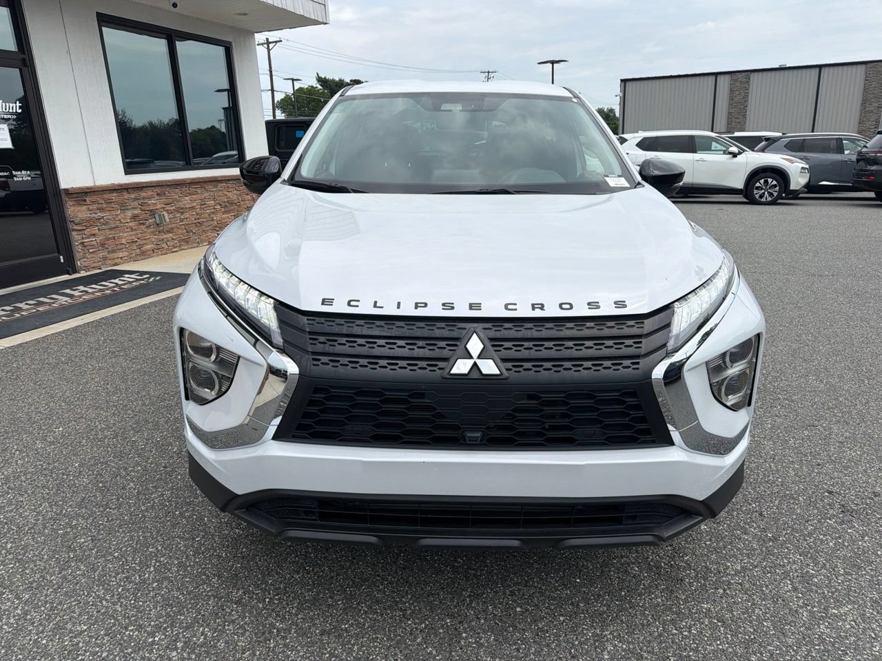 Used 2024 Mitsubishi Eclipse Cross LE AWD/4WD image 11