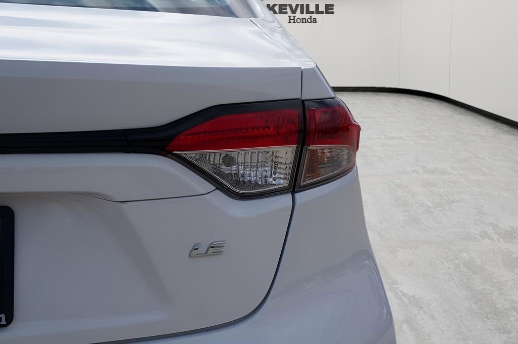 Used 2025 Toyota Corolla LE image 7